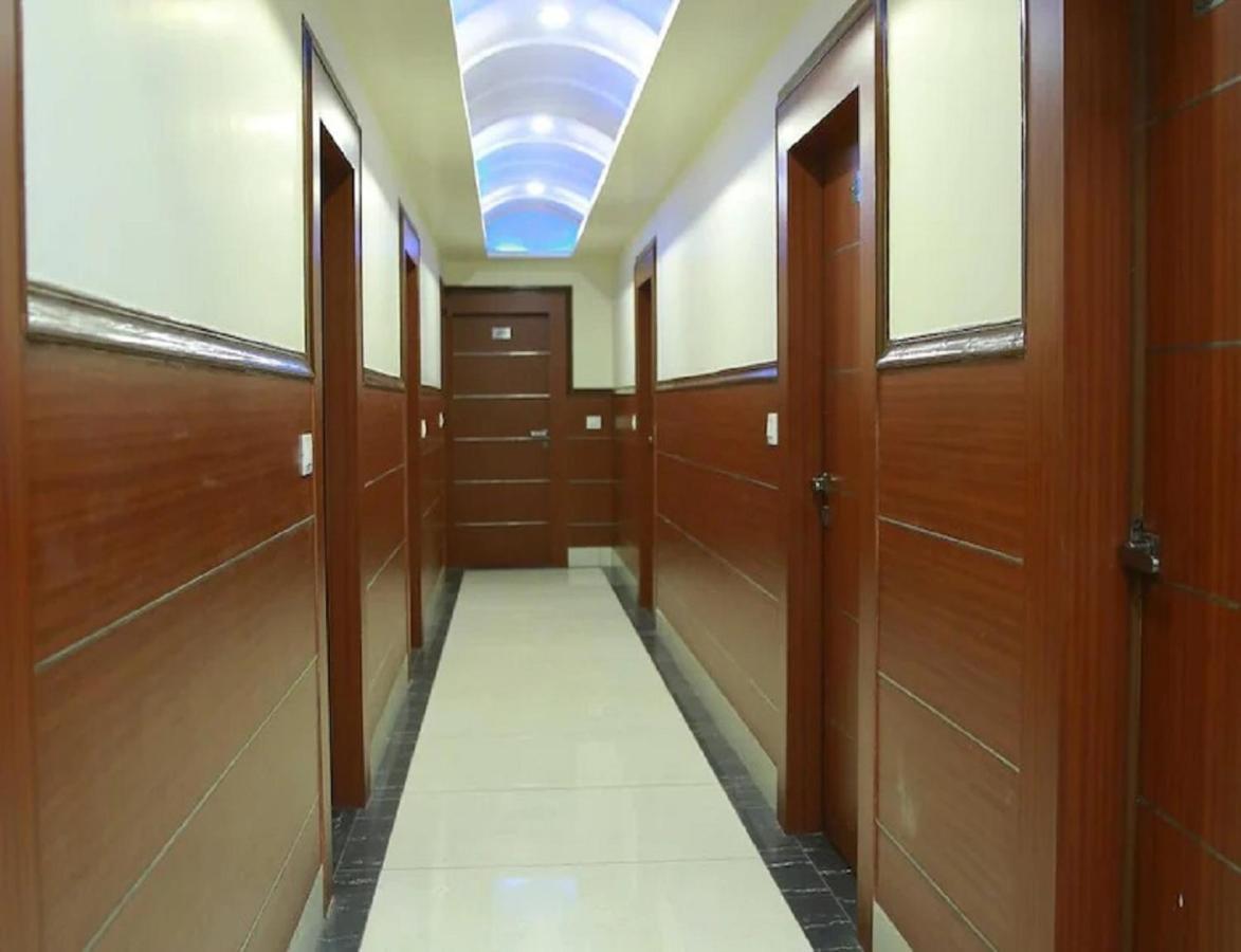Hotel Kings, Rohtak Extérieur photo