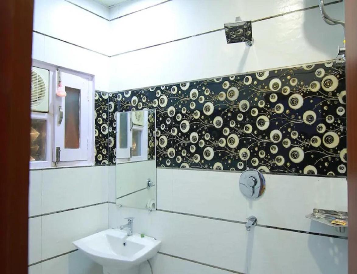 Hotel Kings, Rohtak Extérieur photo