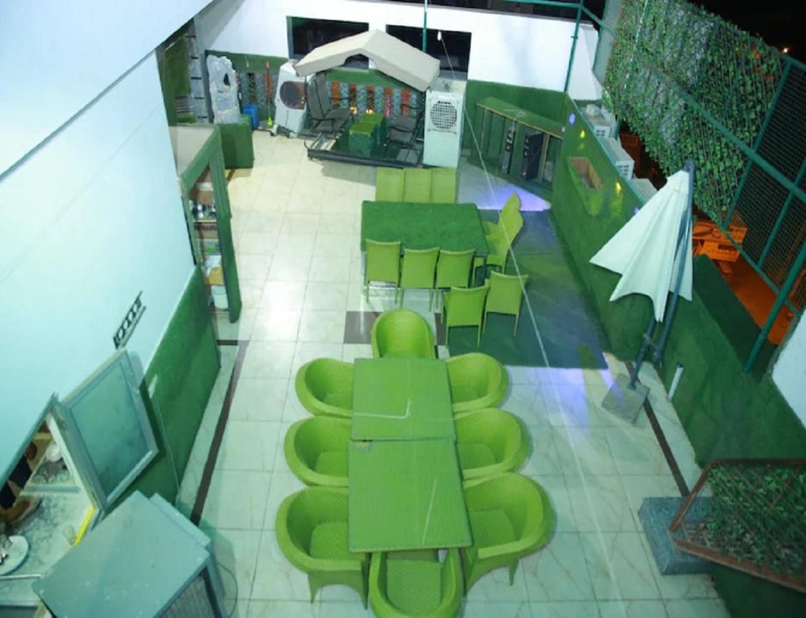 Hotel Kings, Rohtak Extérieur photo
